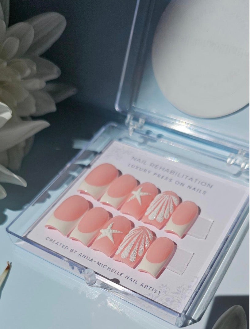 Seashell French Press-On Nails